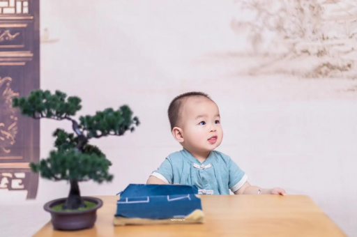 霍邱满月宝宝放屁臭